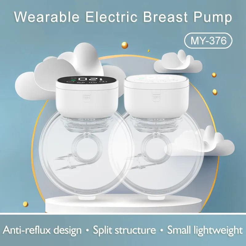 Image d'un tire-lait électrique portable modèle Tire-Lait sans Fil Léger & Pratique | Pour Maman de BABY-PREMA avec un design anti-reflux, une structure divisée et de petites caractéristiques légères. Représenté flottant parmi les nuages sur fond bleu, ce pneu-lait sans fil soutient l'allaitement et une production efficace de lait maternel.
