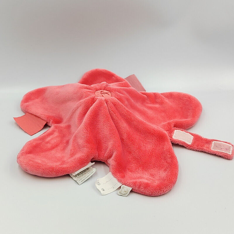 Get trendy with Doudou Vache attache Rose  - Noukies - doudou bébé available at BABY PREMA. Grab yours for €19.99 today!