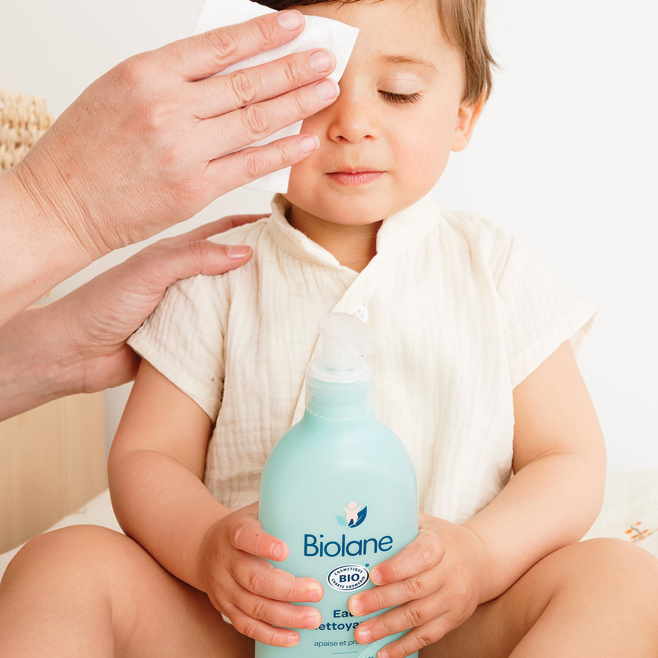 Get trendy with Eau nettoyante Certifiée biologique - Gel nettoyant available at BABY PREMA. Grab yours for €7.50 today!