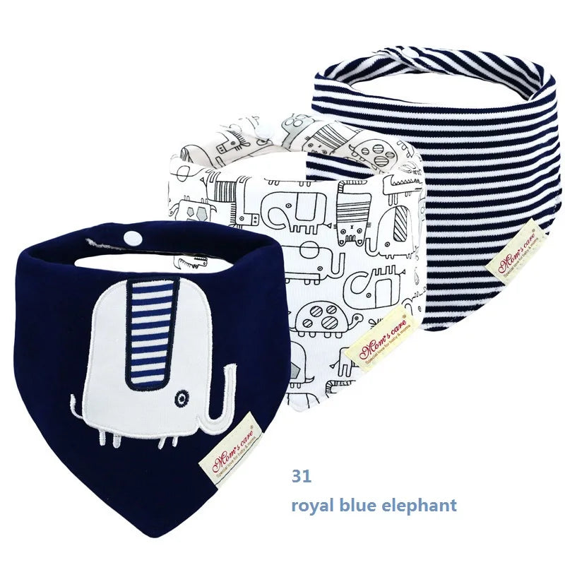 Trois bavoirs bébé sont présentés. De gauche à droite : un bavoir bleu foncé avec un éléphant blanc et des rayures, un bavoir blanc avec un motif d'éléphants bleus et un bavoir blanc avec des rayures bleu marine. Ces Lot de 3 pièces Bavoirs Bébé de haute qualité portent des étiquettes indiquant « Mommy's Love ». Le texte « 31 éléphant bleu royal » apparaît ci-dessous.