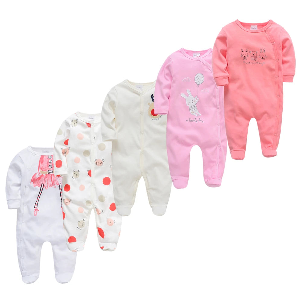 Une variété de bodys mignons pour enfant en différentes couleurs et designs disposés côte à côte. -> Une variété de Pyjamas Bébé Confort Lot de 5 Pièces Coton de la marque BABY PREMA en différentes couleurs et designs disposés côte à côte.