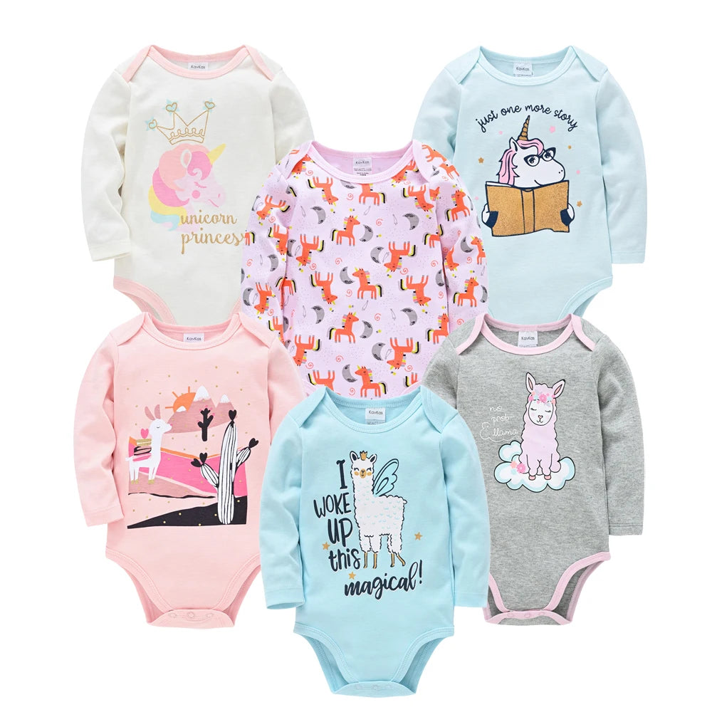 Un assortiment de six BABY-PREMA Lot de 3 & 6 Pièces de Bodies Bébé colorés avec différents designs et citations ludiques sur le thème de la licorne.
