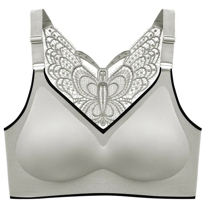 Un soutien-gorge de sport Soutien Confort Grandes Tailles chic et élégant de BABY PREMA avec un motif papillon unique dans le dos avec des détails complexes en forme de plumes.