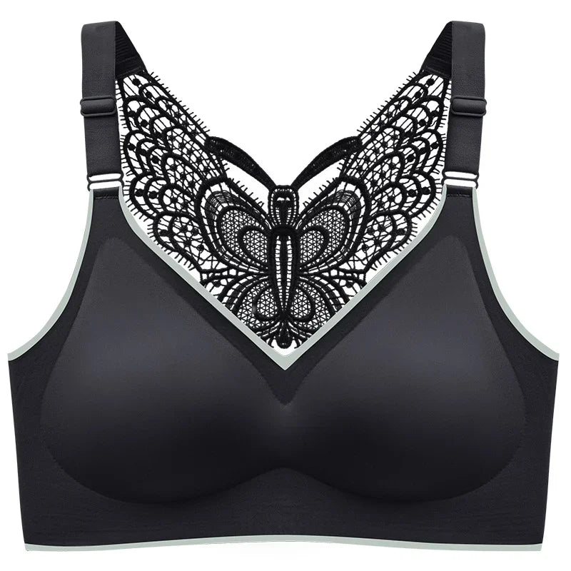 Élégant soutien-gorge de maternité noir Soutien Confort Grandes Tailles avec des détails en dentelle complexes au dos, alliant maintien pratique et design élégant de BABY PREMA.