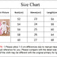 Un tableau des tailles pour les vêtements de bébé montrant différentes tailles (0-3M, 3-6M, 6-9M, 9-12M et 12-18M) avec les mesures correspondantes pour le buste, les manches et la longueur en centimètres. Comprend des photos de tenues de bébé comme un charmant blouson renard et une confortable Combinaison Epaisse Bébé de BABY PREMA. Notez les différences potentielles de taille et les variations de couleur.