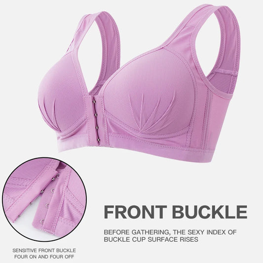 Un soutien-gorge de sport de maternité rose clair de BABY PREMA avec une boucle sur le devant pour un port facile, avec un accent détaillé sur le mécanisme de fermoir sécurisé et des coutures profilées pour un ajustement flatteur.
