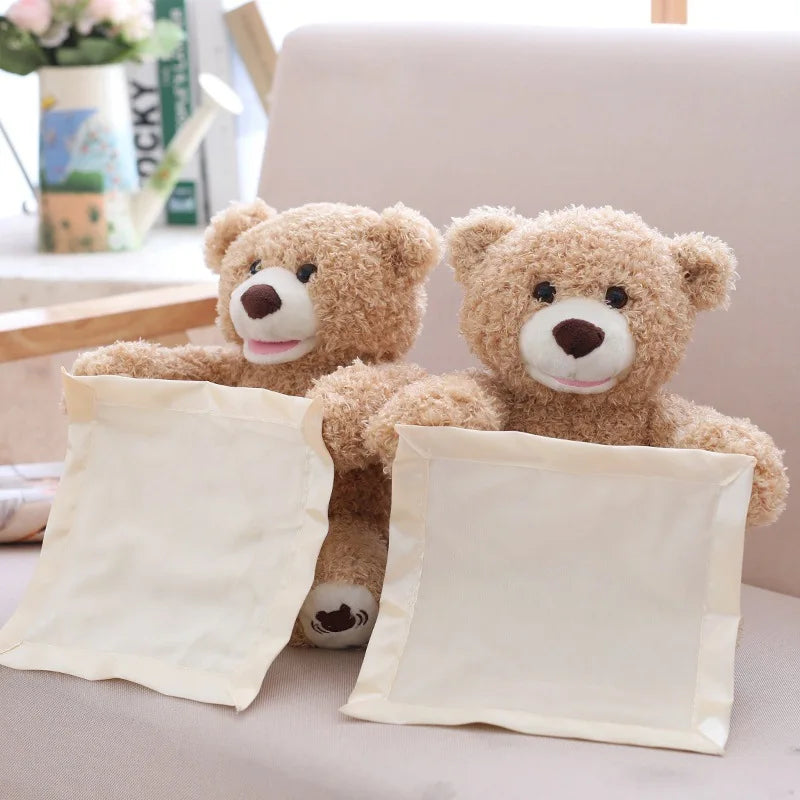 Deux Doudou Ours en Peluche Chante "Peek-a-Boo" assis côte à côte avec des sacs fourre-tout en toile vierge, prêts à être personnalisés ou à offrir à un enfant ou un bébé de BABY PREMA.