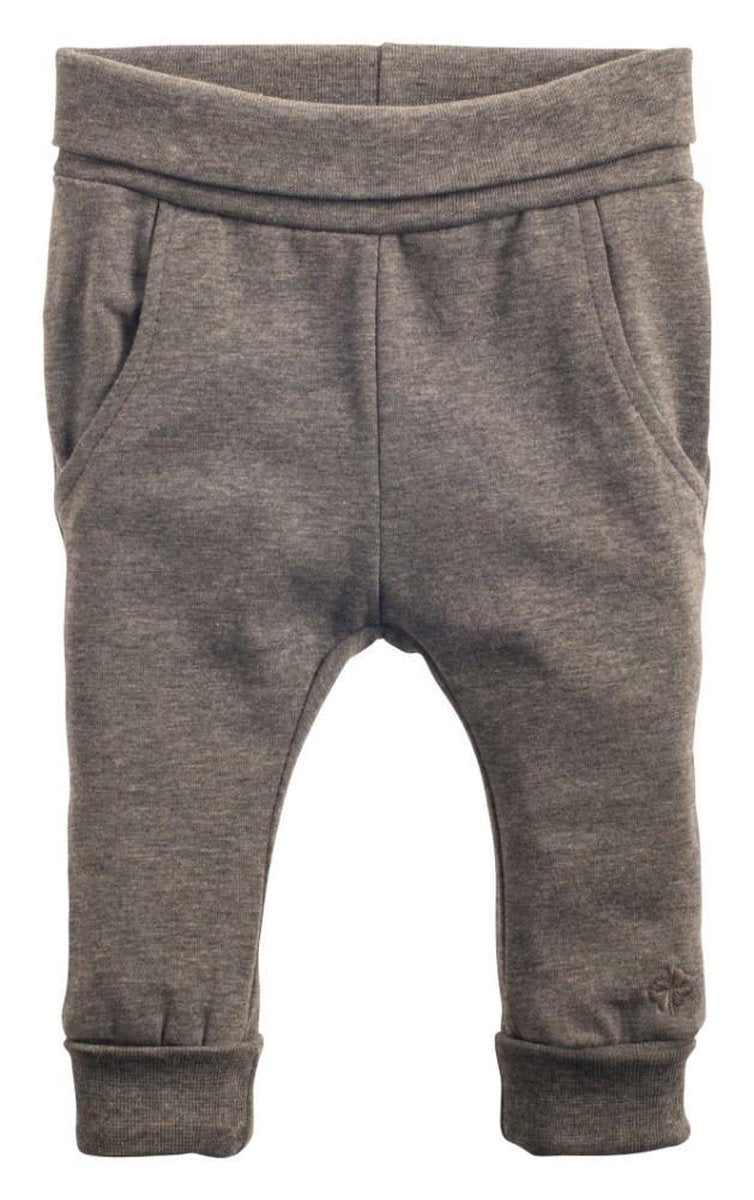 Get trendy with Pantalon Jersey Gris Prema - Noppies - Vêtement bébé available at BABY PREMA. Grab yours for €12.99 today!