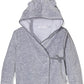 Voici la Veste Grise pour Bébé – Noukies by NOUKIES : une veste à capuche grise pour bébé avec d'adorables oreilles d'ours sur la capuche. Elle est dotée d'une fermeture à nouer sur le côté et d'une doublure rayée gris clair. Confectionnée dans un somptueux effet velours pour une douceur et un confort ultimes, cette charmante veste à capuche bébé est parfaite pour votre tout-petit.