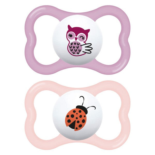 Get trendy with Sucette Papillon - MAM - Sucettes available at BABY PREMA. Grab yours for €6.20 today!